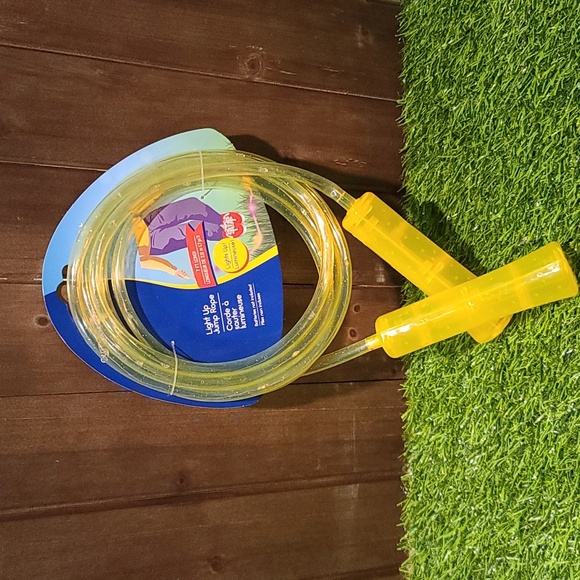 Light Up Jump Rope - Set of 2 -yellow/pink each, batteries not included NWT - Picture 2 of 5